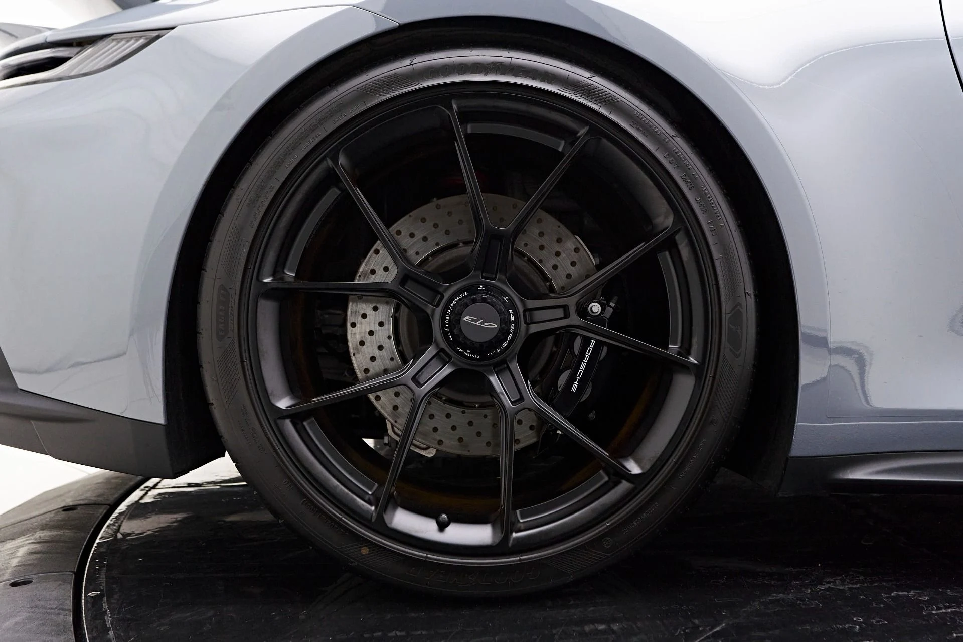 mph023_799433527_Used_2023_Porsche_911_GT_3_1723305784_11d3f60592