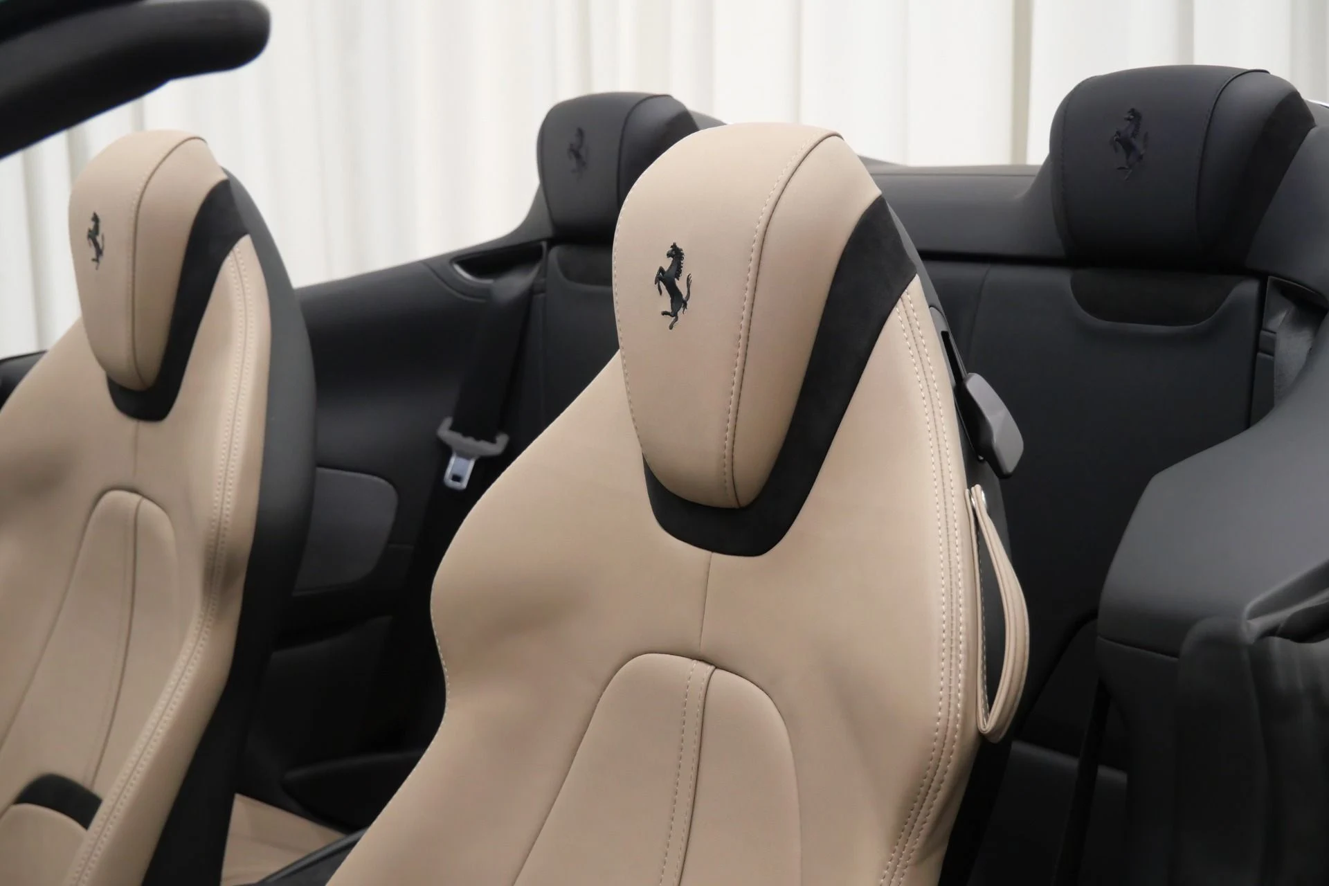 mph023_800246445_Used_2024_Ferrari_Roma_Spider_1760553098_3579f26979
