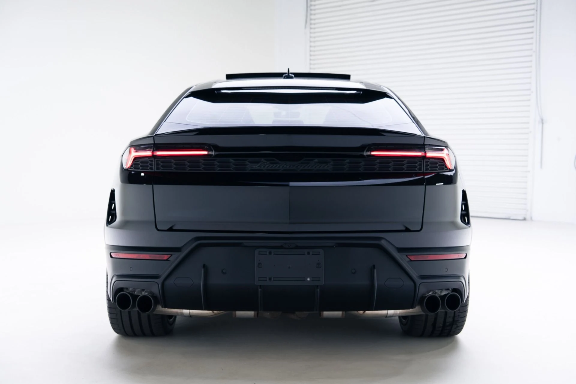mph023_802281691_Used_2025_Lamborghini_Urus_SE_1767912107_1988ef4652