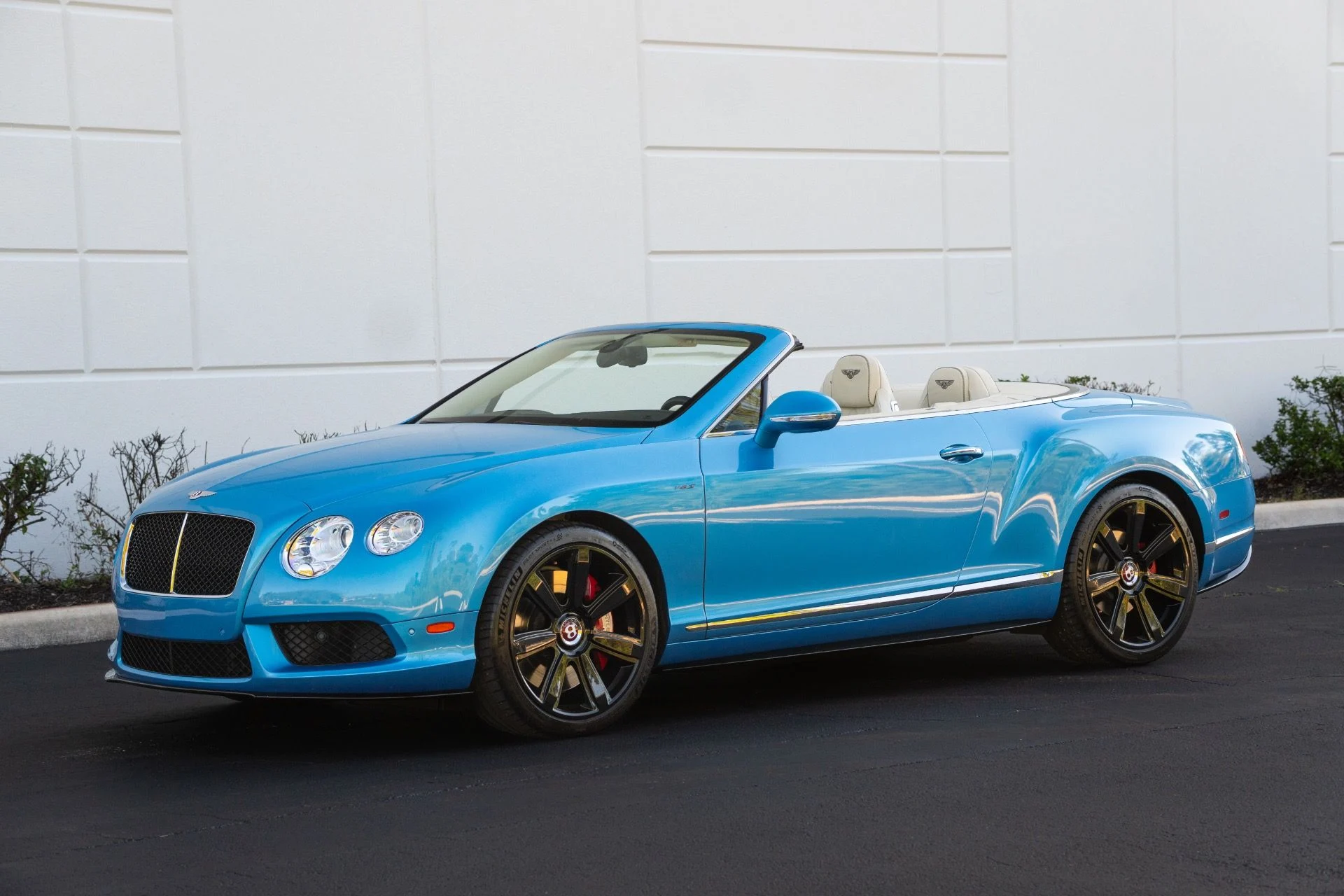 mph023_802917353_Used_2015_Bentley_Continental_GT_V8_S_1769717310_3a86243e12