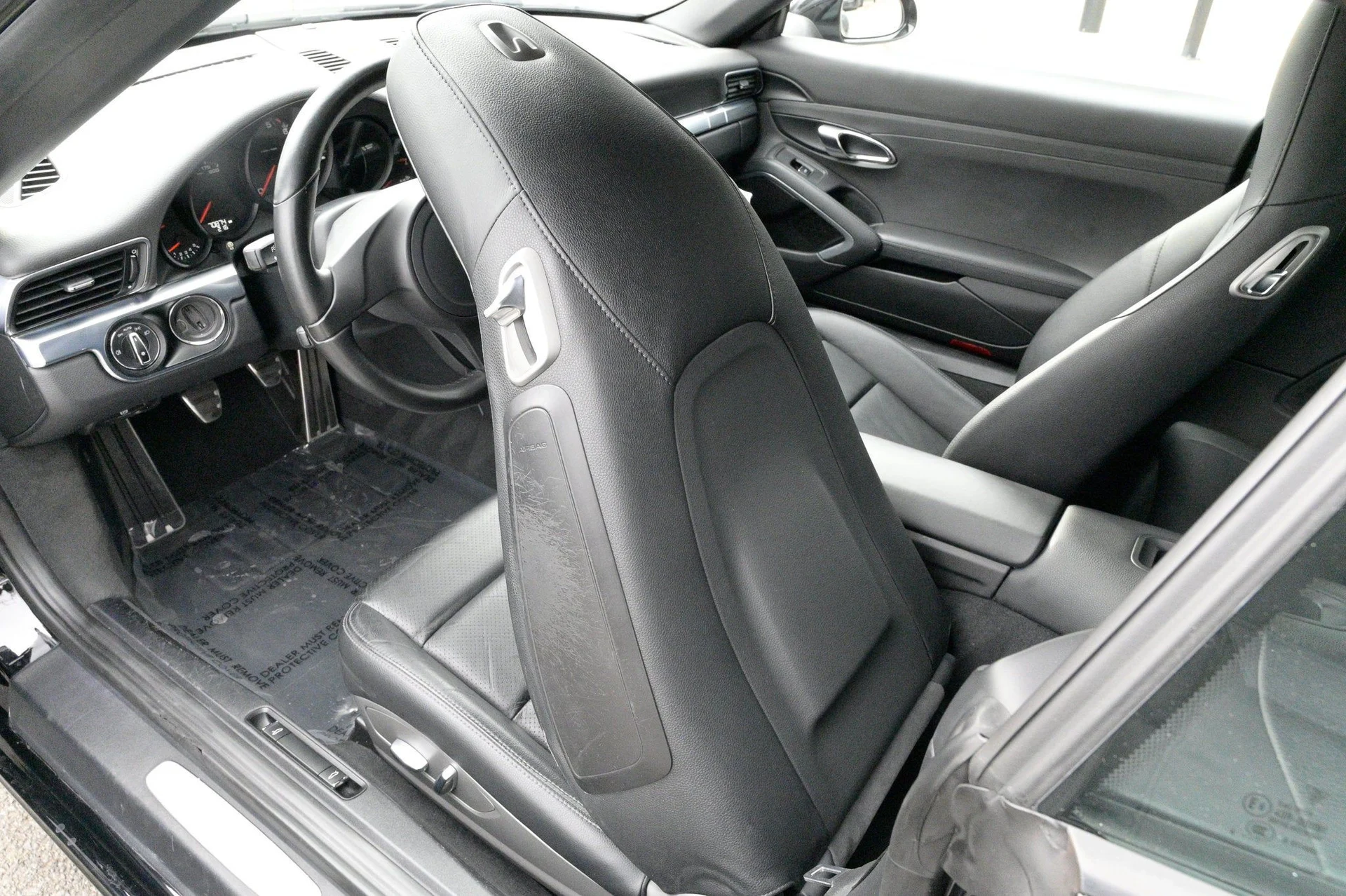 mph023_811135682_689f8a970e284d9688c2f90c2fd14de7_703c5e6867