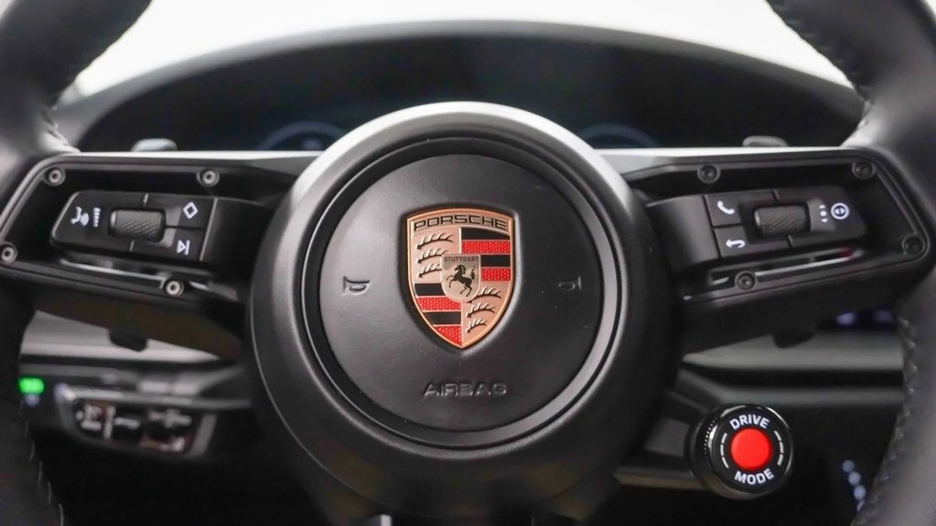 mph023_817444455_130f9a7d1bfc0b6007af10f1214ef370x_562263fe38