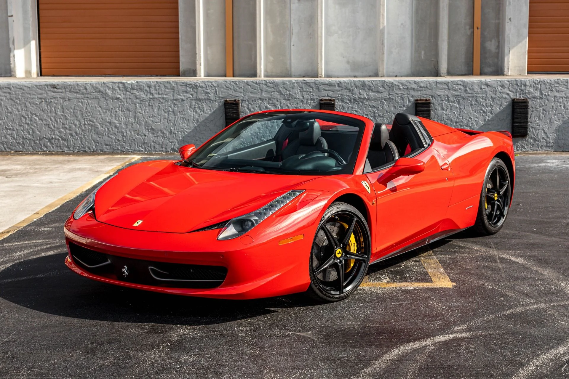 mph023_818434753_Used_2013_Ferrari_458_Spider_Front_Rear_Parking_Sensors_Front_Lift_Carbon_Dash_Inserts_Central_Bridge_1655238519_602818ae00