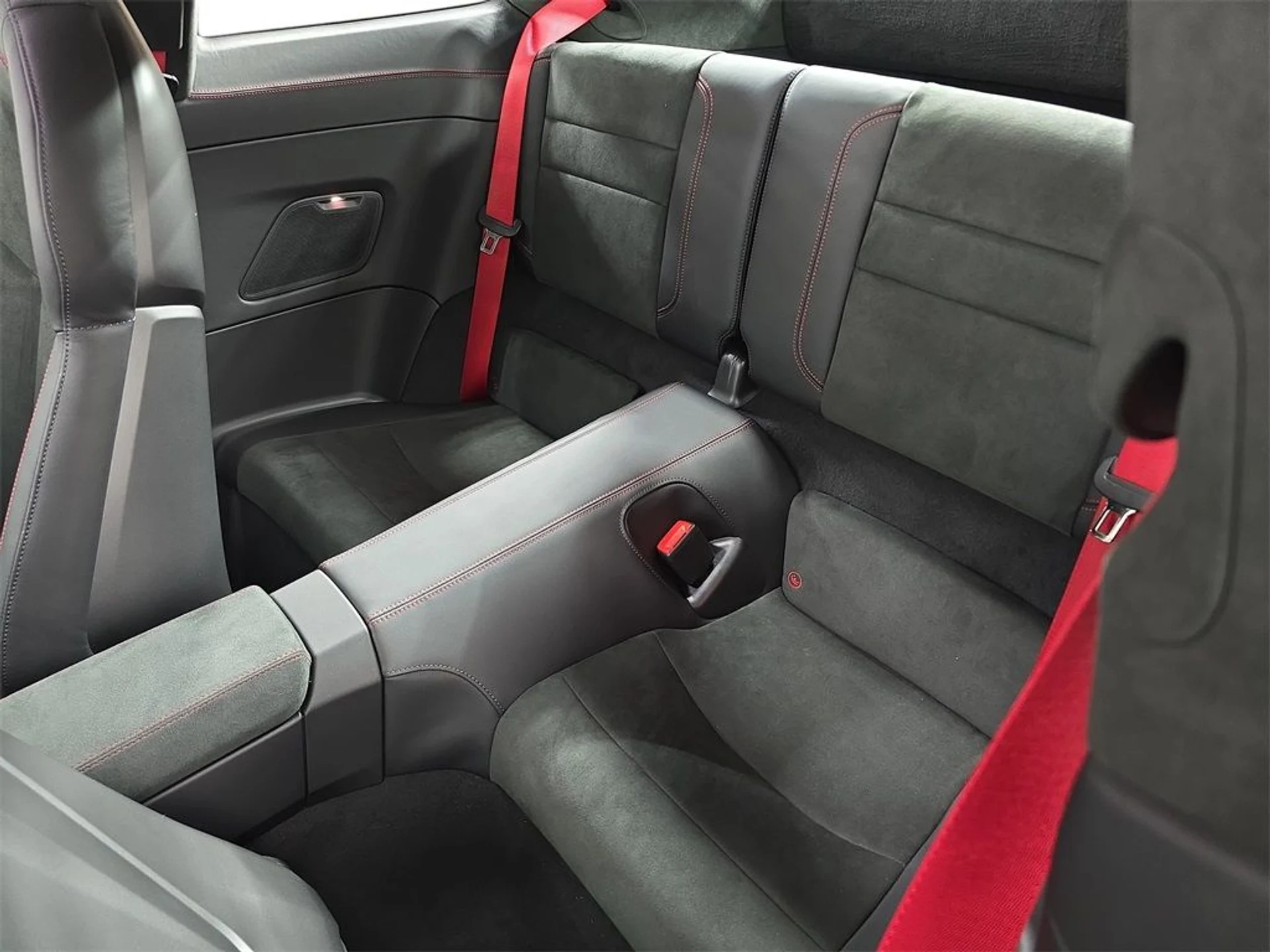 mph023_8185403_bf8c40eefdcf47b8f101973eb0a7f48e_246f455e8d