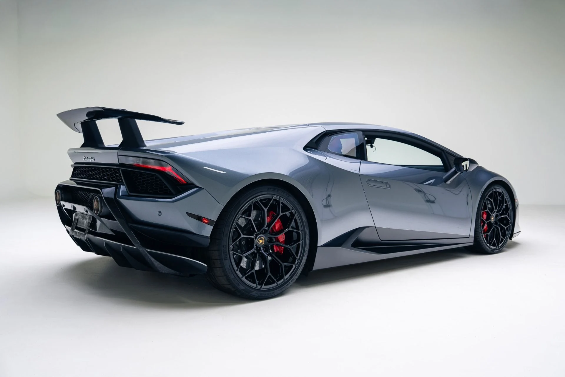 mph023_821299298_Used_2018_Lamborghini_Huracan_LP_640_4_Performante_1765562514_91344d8df4