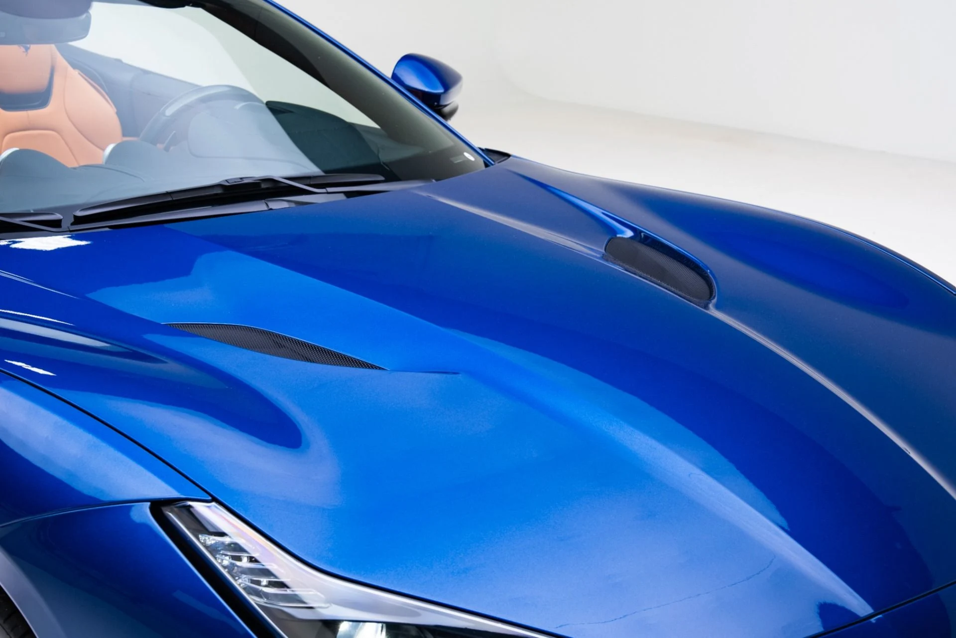 mph023_822005259_Used_2020_Ferrari_Portofino_1771522372_8ac115e97e