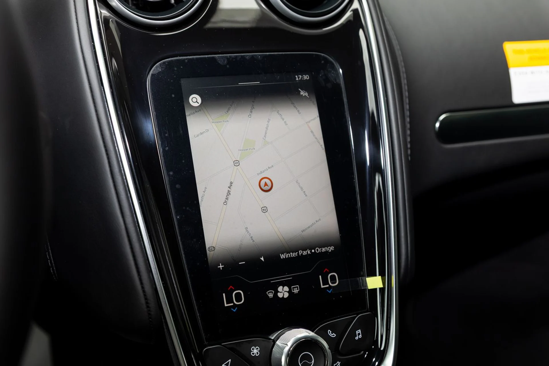 mph023_822043880_555_p24_l_8e233f32c2