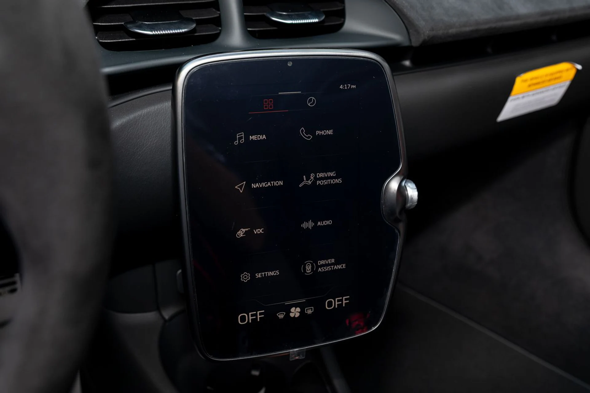 mph023_822380033_526_p24_l_9818716b19