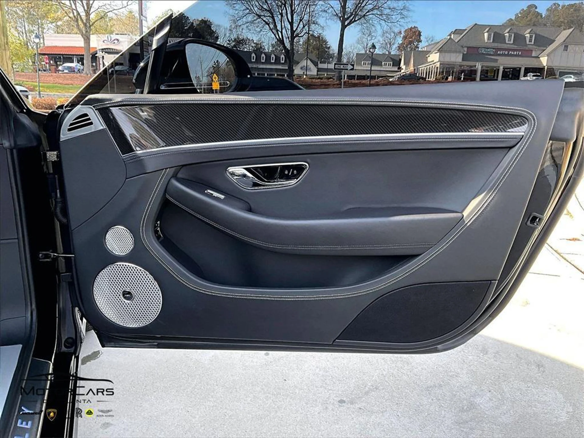 mph023_82657209_A86_U_k27drducc6dojee_He_YYLYI_c848aff43b