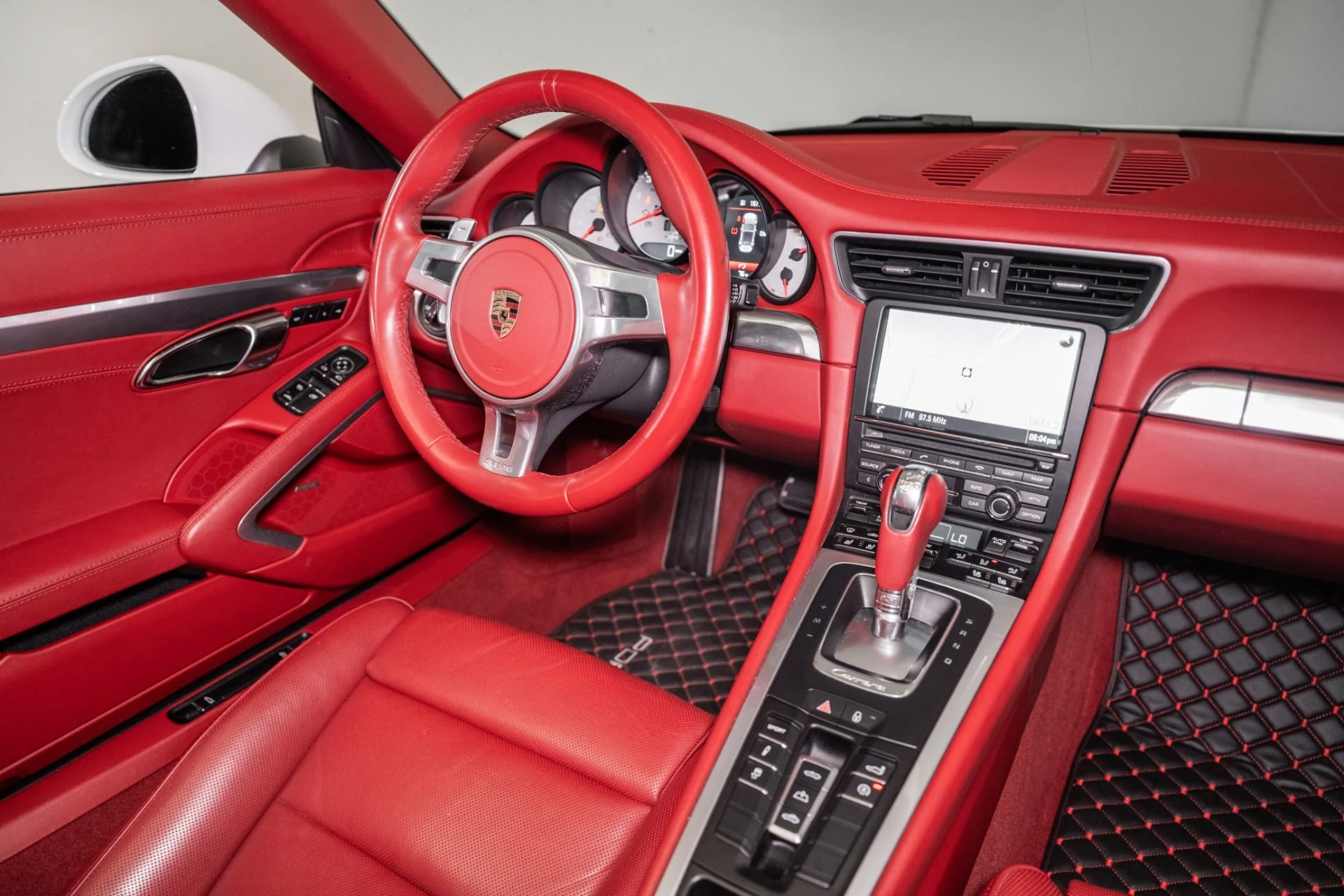 mph023_82777597_Used_2016_Porsche_911_Carrera_S_1758126477_8ef3c2f352
