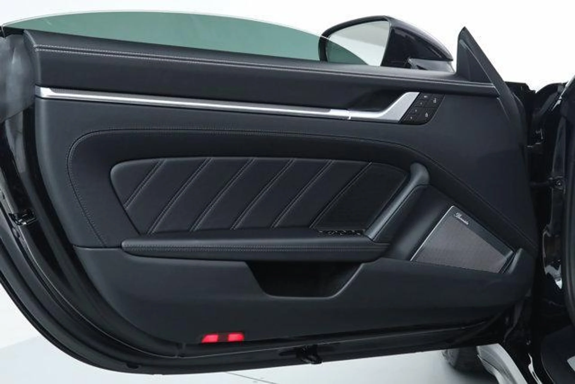 mph023_827808001_7_Qrq_B_Yrr2d1s_Far_K_Xa_Z_Nh8_N_myc_89c664ae08