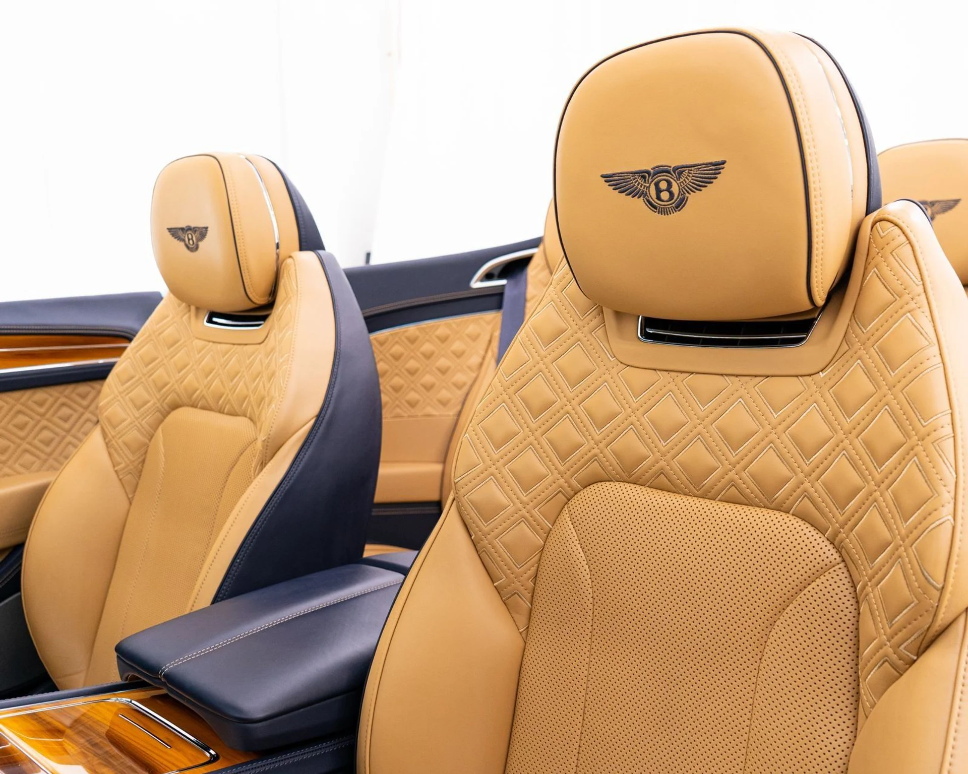 mph023_831167956_6cb23cf55256ce02c6790a0e01d62743_3c2e1f8fd8