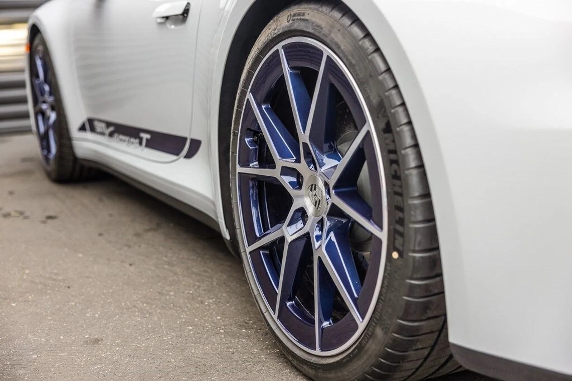 mph023_832265473_f4744123bf81c521eb1df161179deec2x_f0d30f7b7e