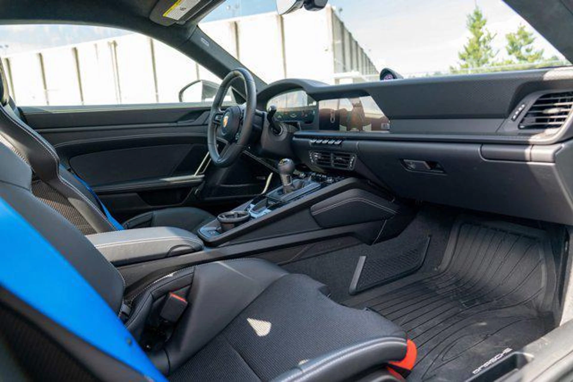 mph023_835234045_8l_FY_Nb93_Nk_U_Fyl_U_Ld9_Vb_Jlg_Imu_Y_404f182741