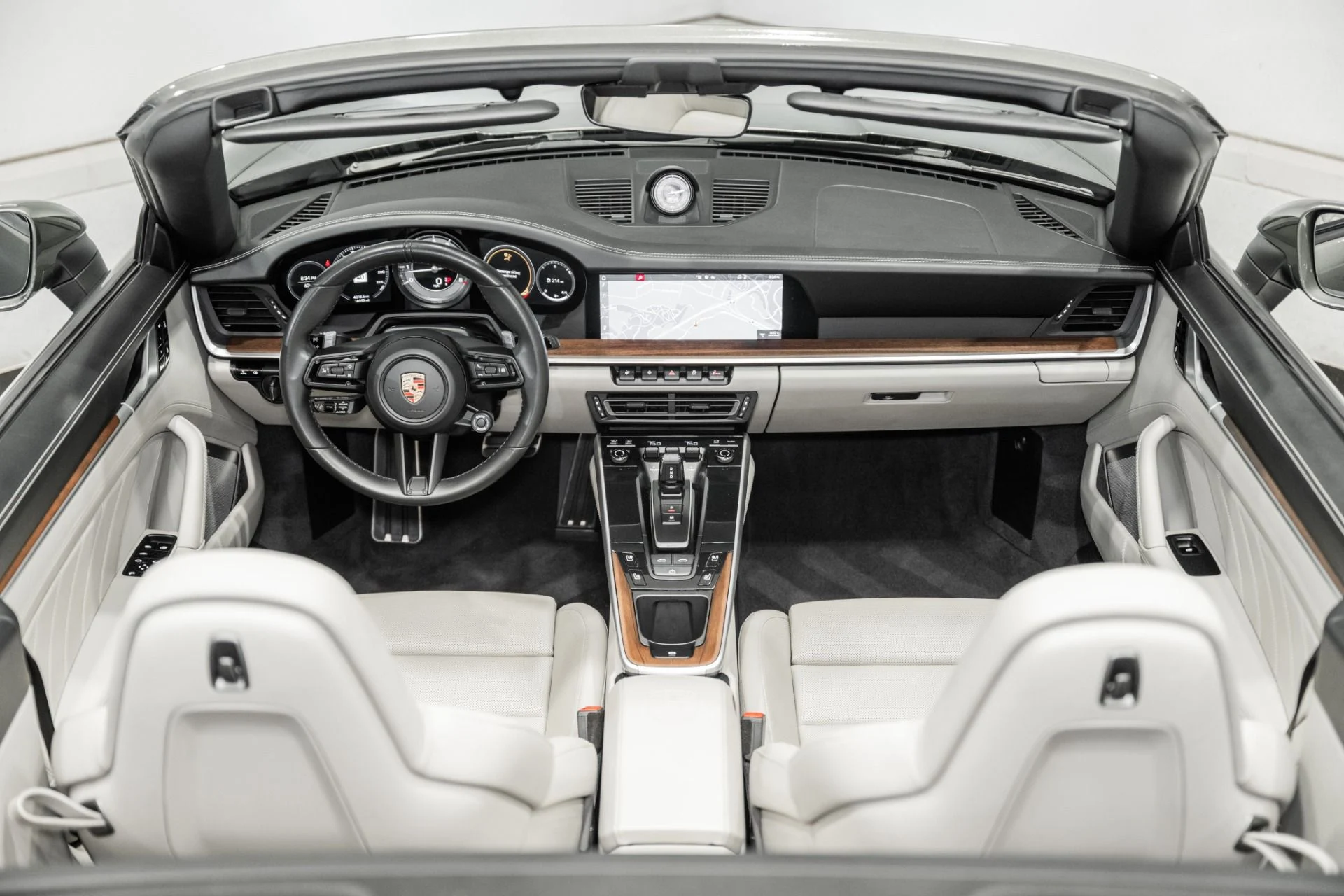 mph023_835738110_Used_2021_Porsche_911_Turbo_S_1775321937_321f777069