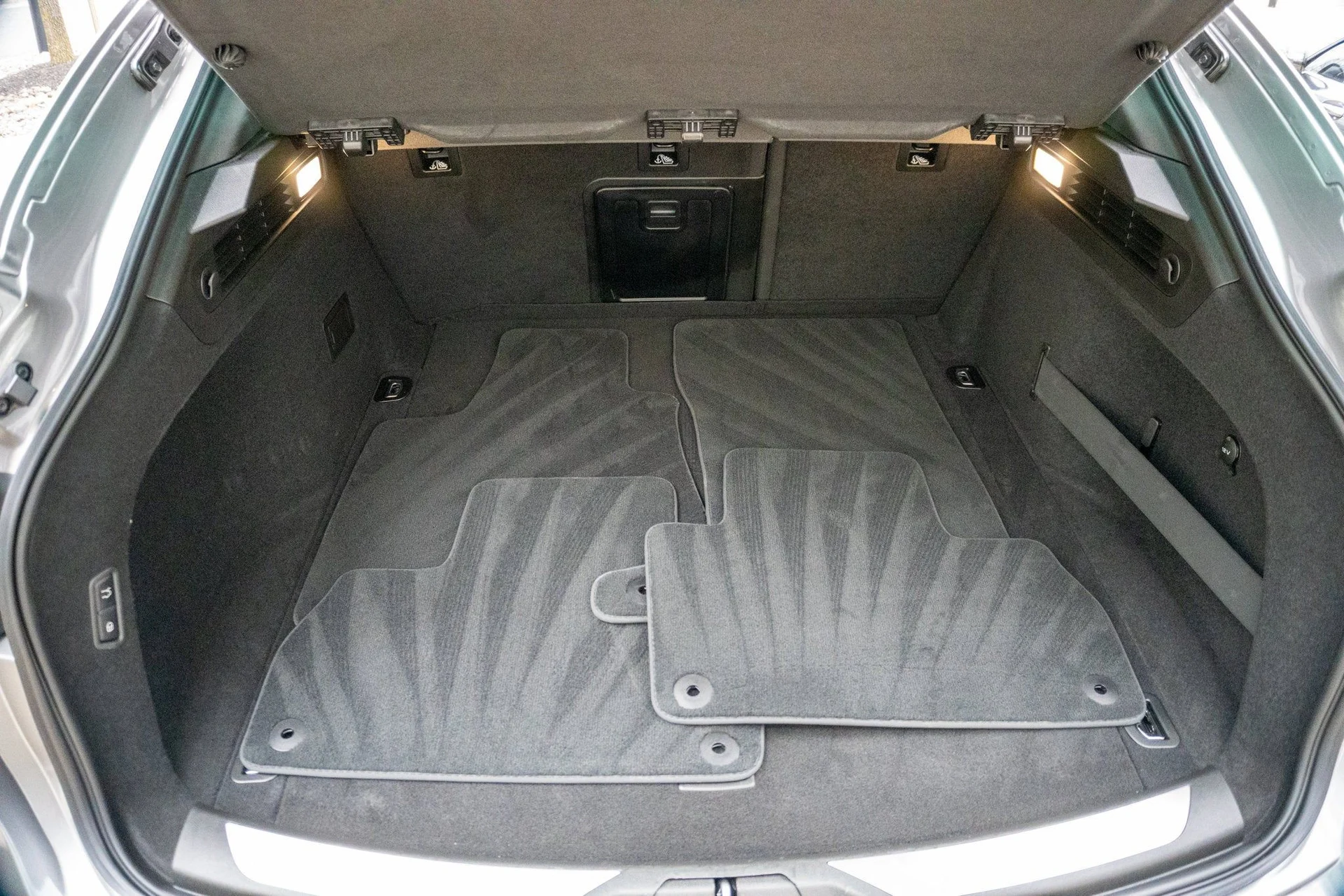 mph023_837178067_c887dbad0cd04f62aa675ad4d9756648_b10a245dbf