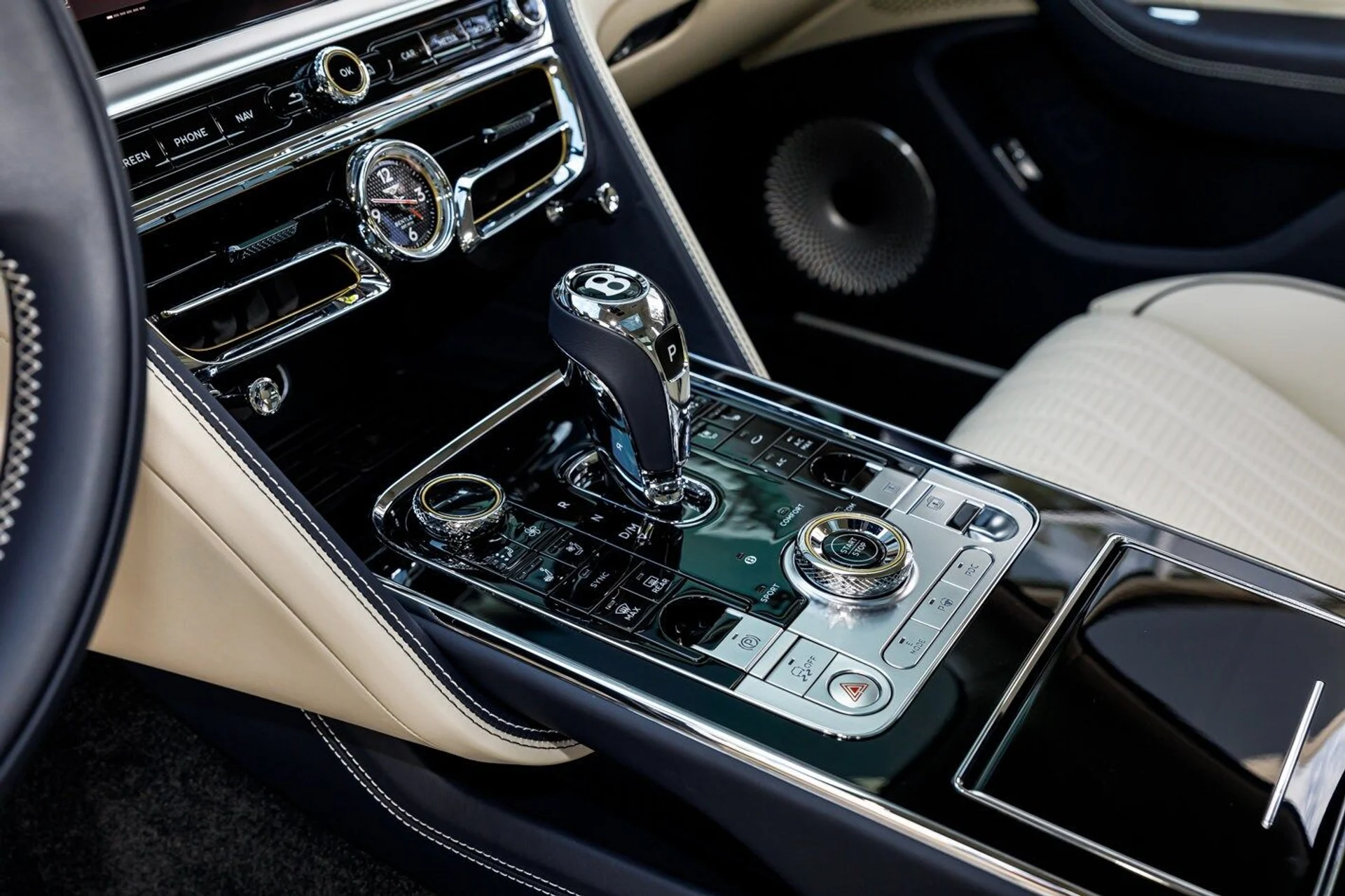 mph023_838995681_c69570f7874f301d2d1054655be8b68fx_c40b70daee