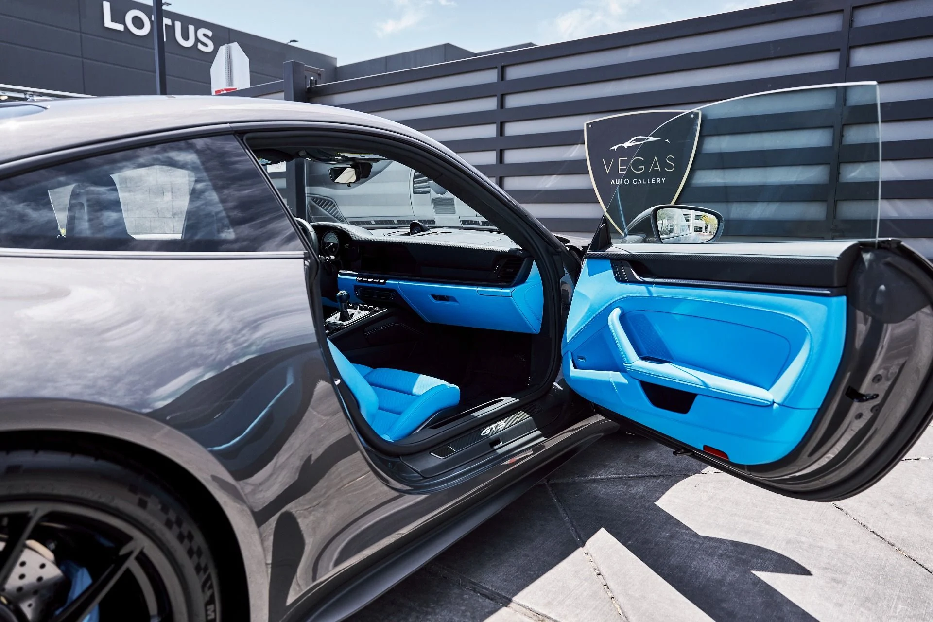 mph023_841587928_Used_2022_Porsche_911_GT_3_1778712513_0e8dc5aa29