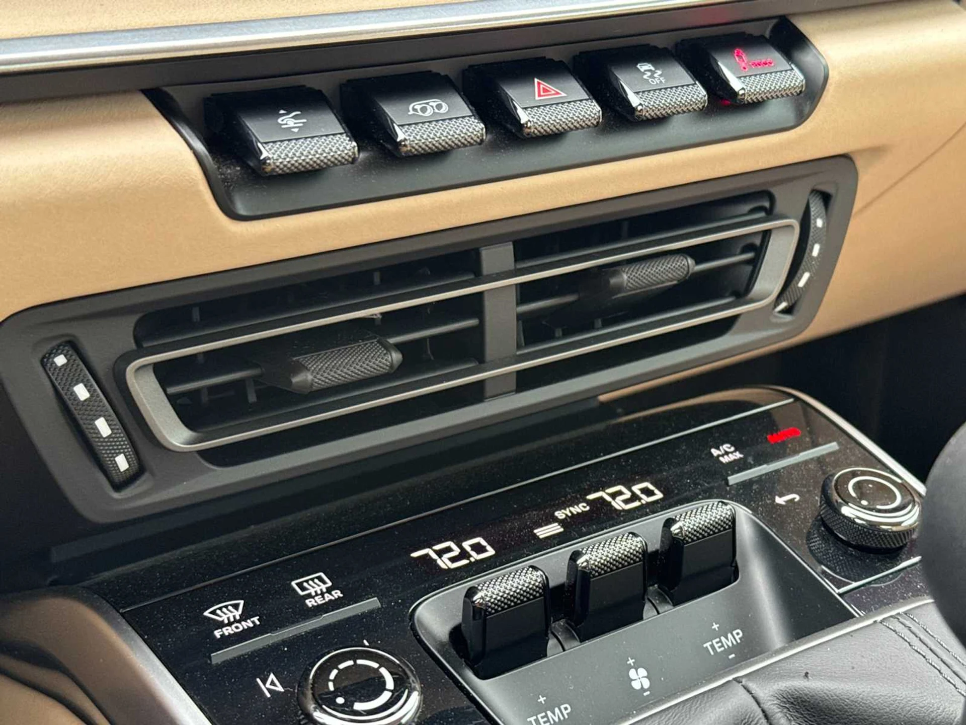 mph023_852293585_16bcaac4984abac47055e62b8f3109b2x_acbae7ba0e