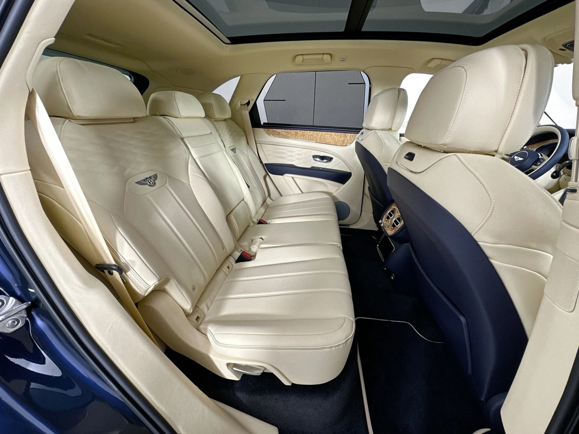 mph023_852629540_24_dbe3920a3c