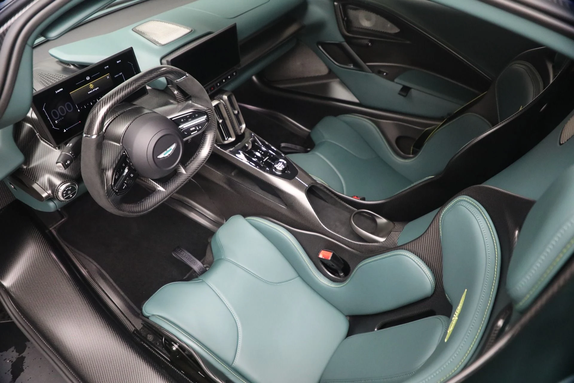 mph023_854556539_New_2026_Aston_Martin_Valhalla_1779312617_0bd1543db4