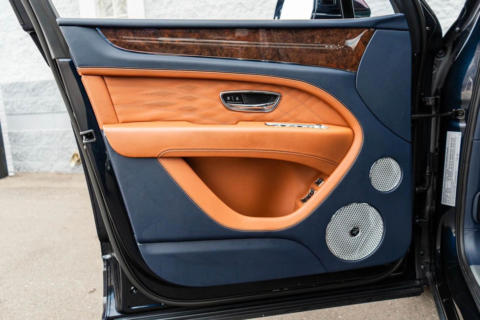 mph023_858927732_fa933f95_afdb_474a_9758_4d52c8584f4a_68c5dff0a4