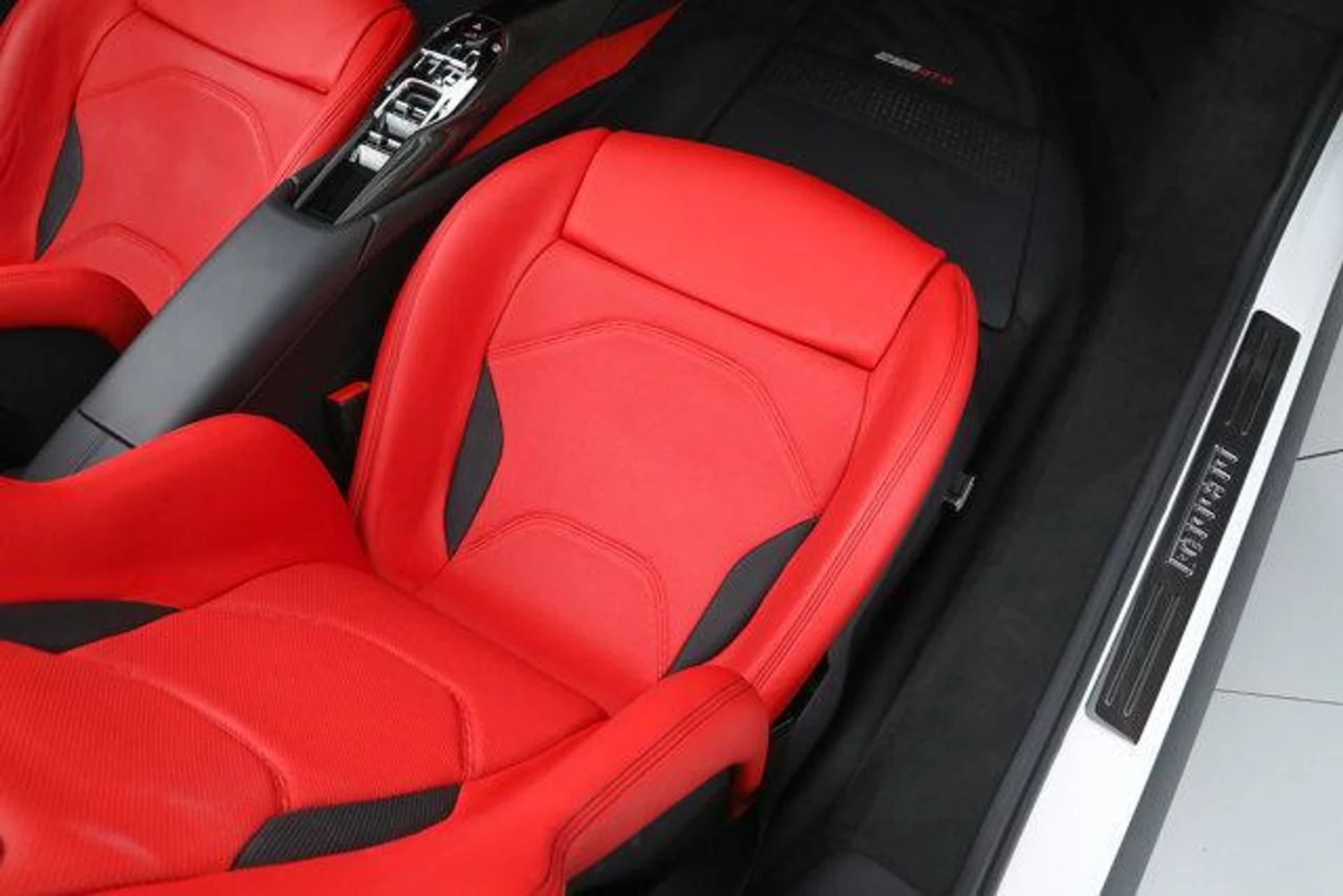 mph023_86076067_0_Q9v_WX_eke_Uy_ZB_58_Et8_Xx1_ZH_0_E_9a958de269