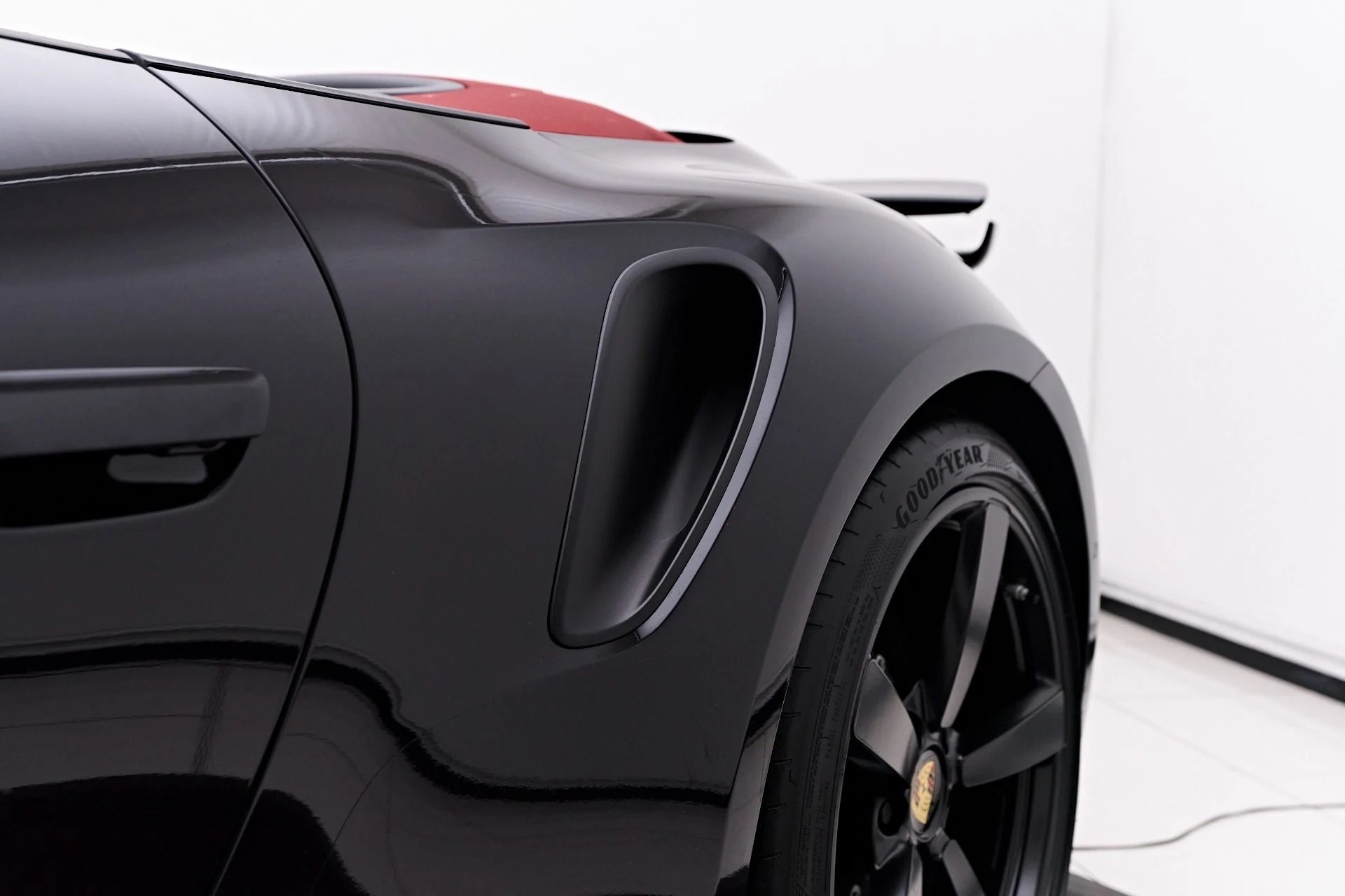 mph023_86103238_Used_2024_Porsche_911_Turbo_S_1758674565_39711172fa