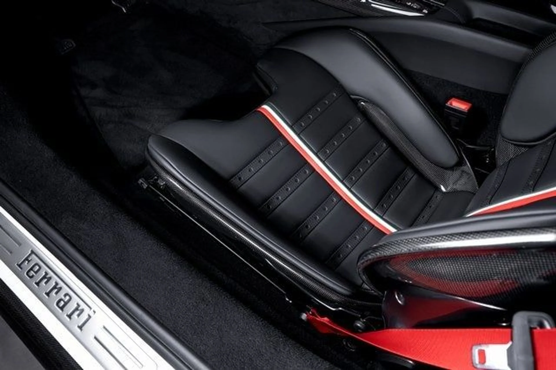 mph023_86424884_00007b13ae24de947c89afa426202db4x_fe3bf8751e