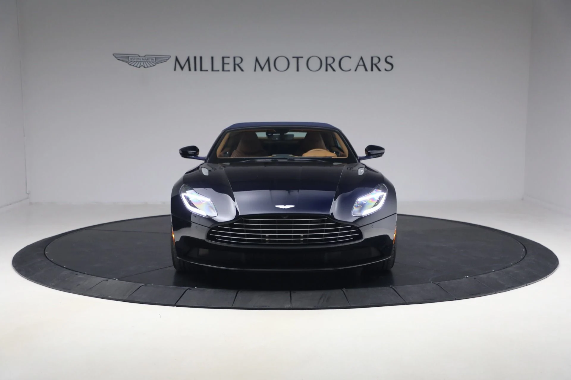 mph023_864467128_Used_2019_Aston_Martin_DB_11_Volante_1770764888_aa53776b02