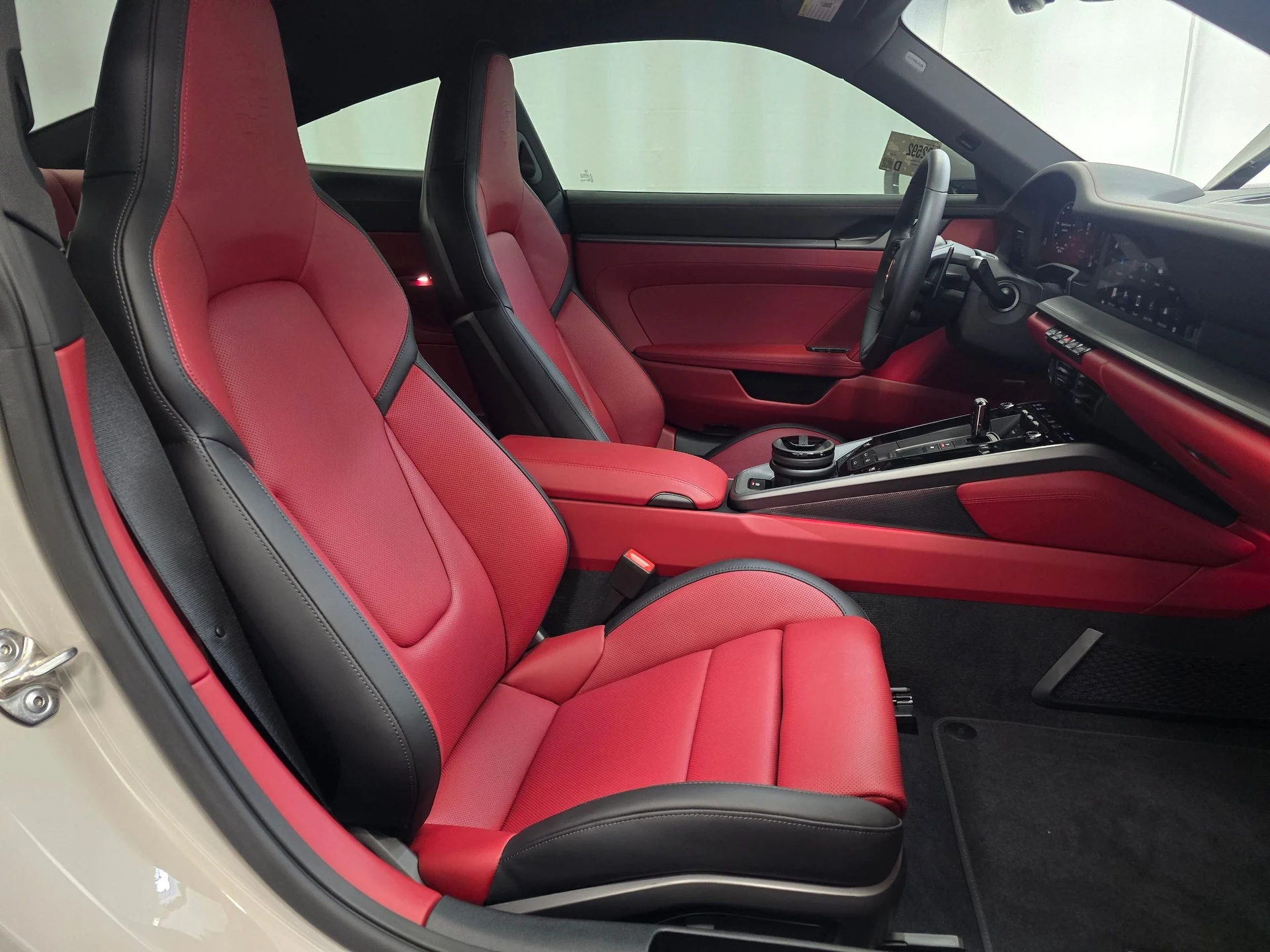 mph023_864974517_4d87f03e646b743e589d0803304858a8x_14b782b9ca