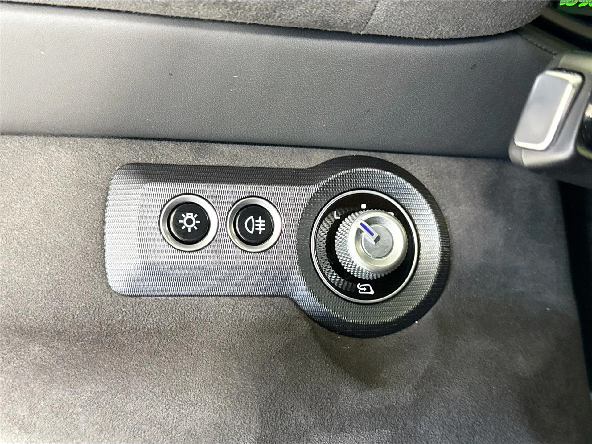 mph023_865982222_ceca0f087df31bdaa45c58b66d0a9676_8b9e07bf9a