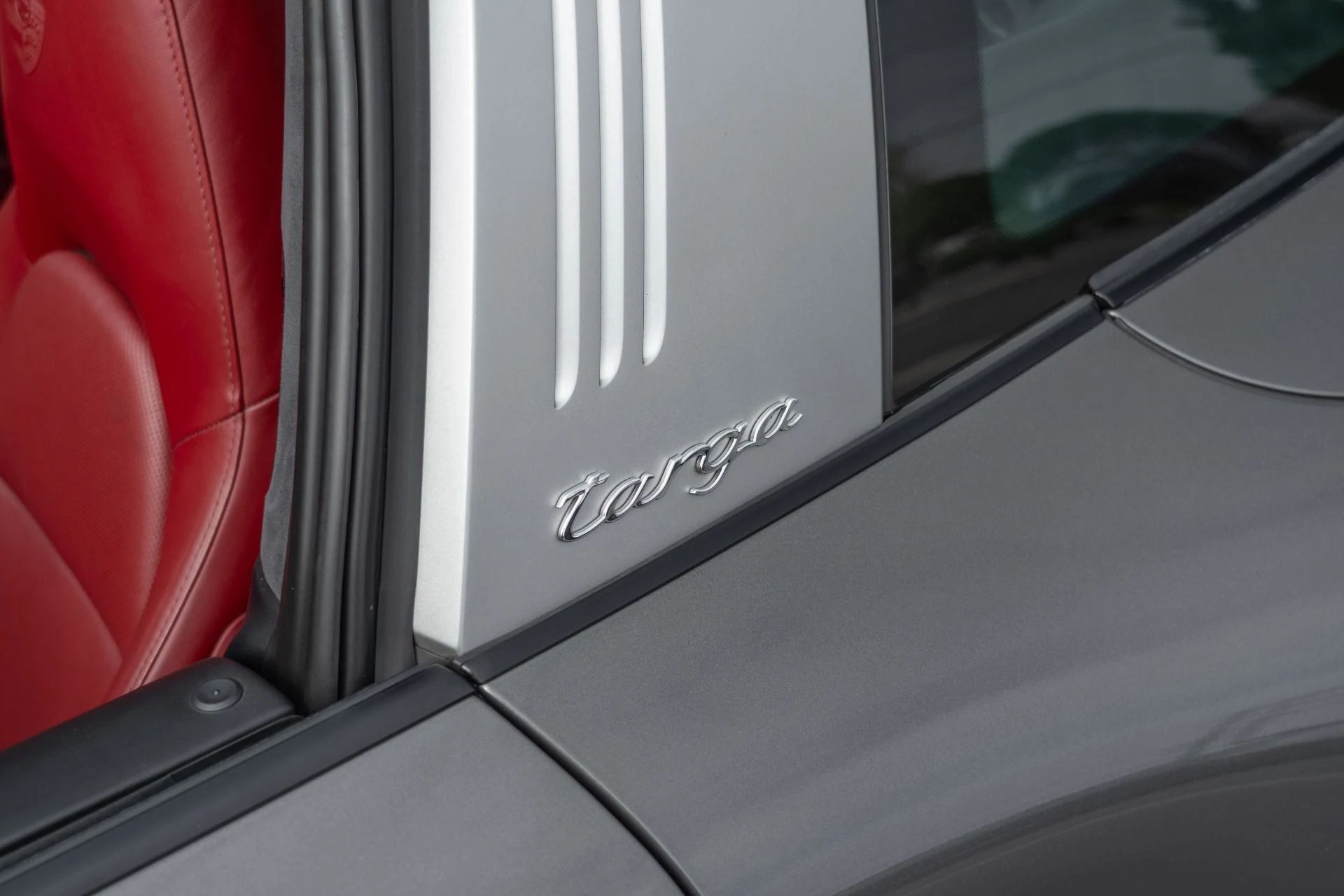 mph023_870087584_Used_2017_Porsche_911_Targa_4_S_1761592215_4cb871b76c