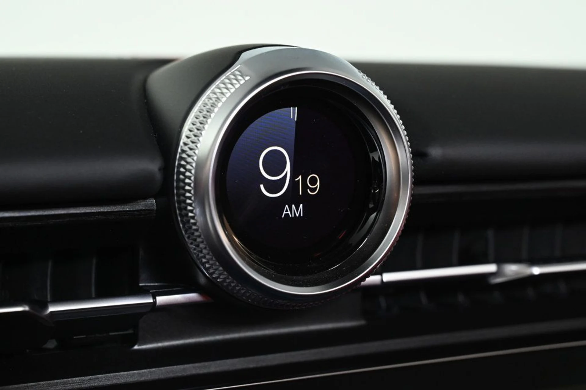 mph023_872268169_new_2026_maserati_grancabrio_convertible_11350_22970924_23_1024_baed473a7a