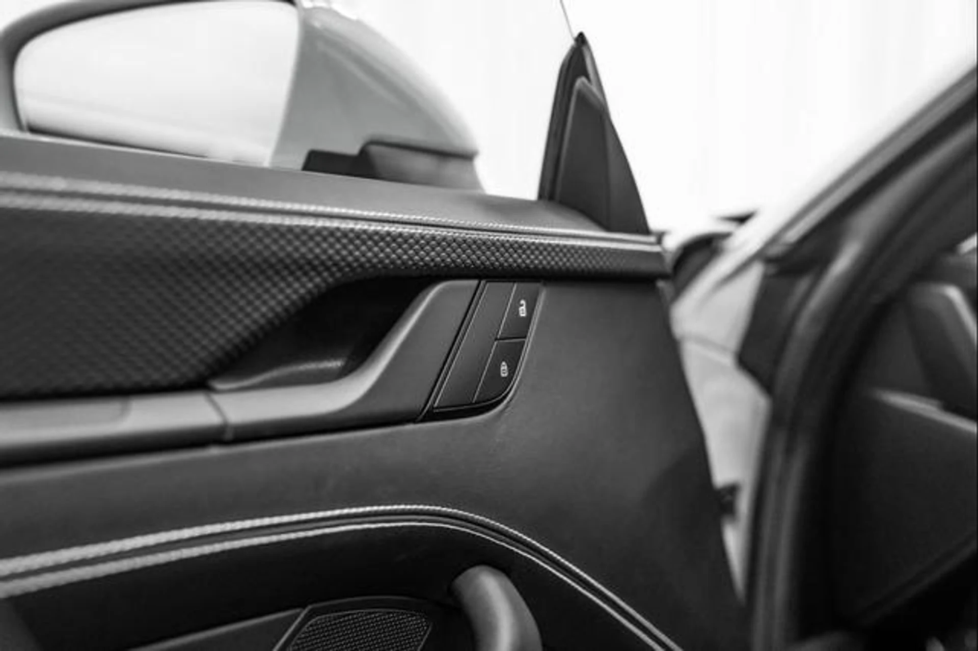 mph023_879004625_qk4_MXLE_Fs_ks4_B08_Pe_W_Hdr_4u_PY_a9e95973e2