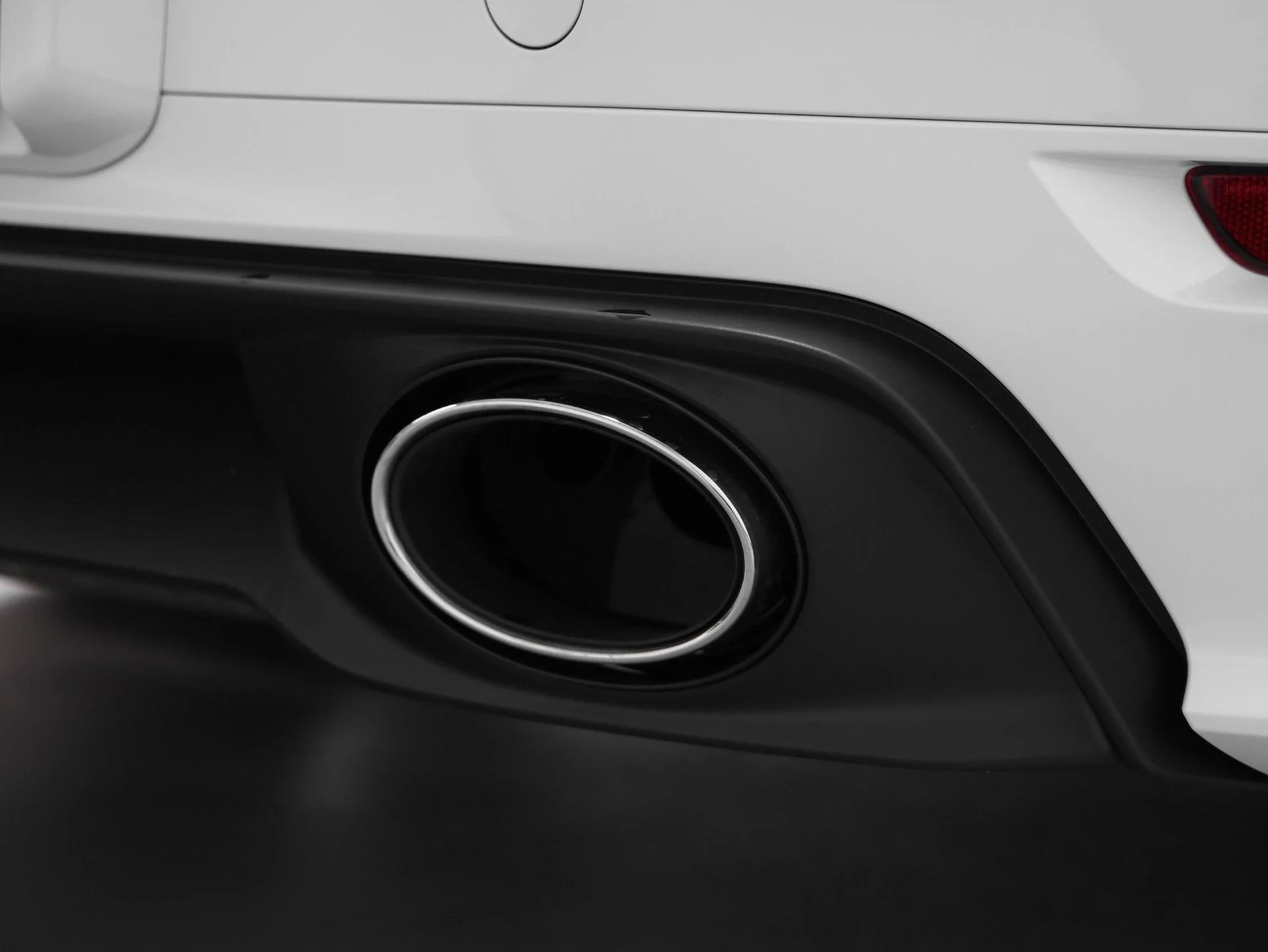 mph023_881431063_24_6569ad8a0c