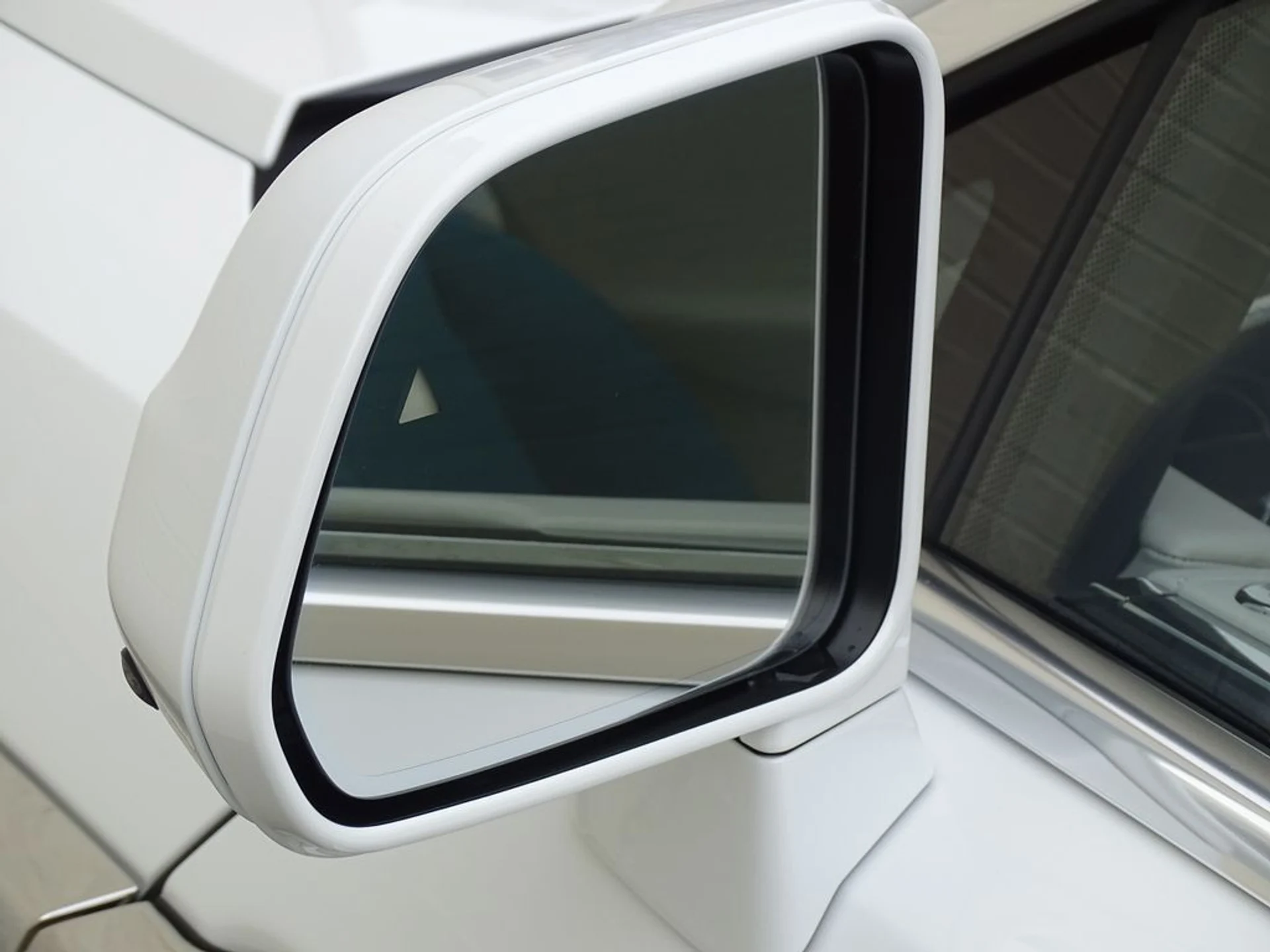 mph023_882099921_a19d3de68d840be7b4768f03adef1bc9x_bfadc2340a