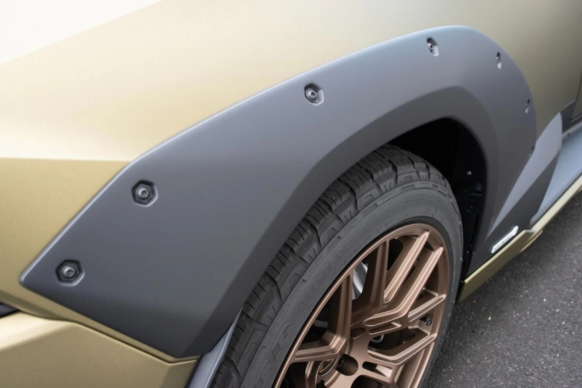 mph023_885325617_Used_2023_Lamborghini_Huracan_Sterrato_1769868848_c0f7906135