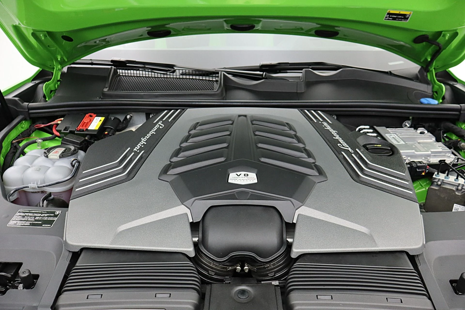 mph023_888601744_Used_2021_Lamborghini_Urus_SELEZIONE_PRE_OWNED_CERTIFIED_PEARL_CAPSULE_fada078413