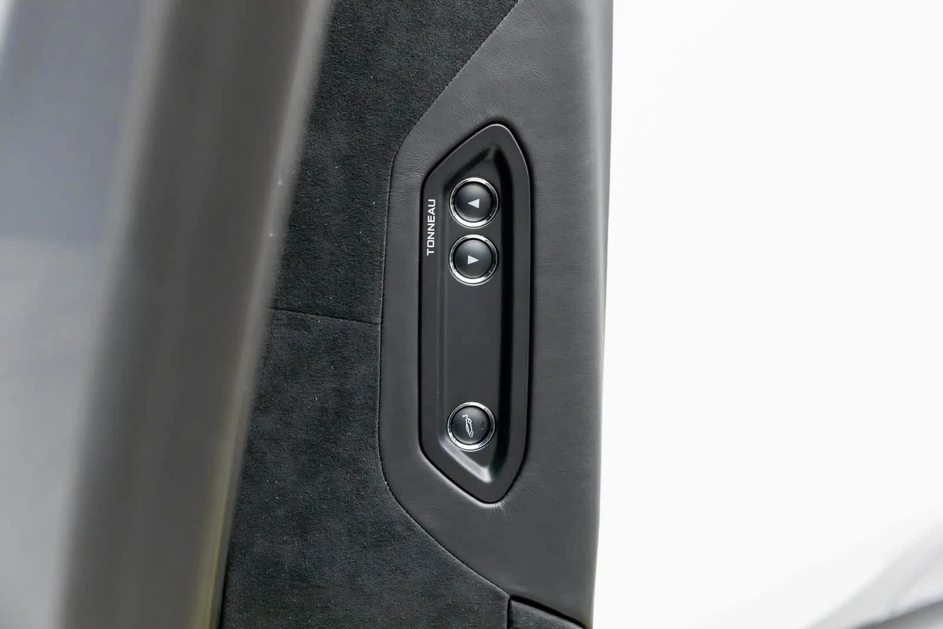 mph023_894159760_24_5320236943