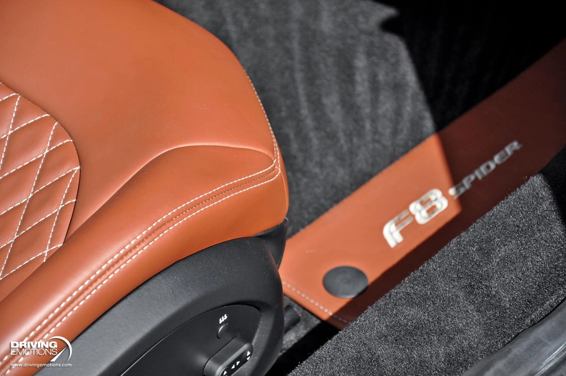 mph023_894636048_896_p24_l_62d0a3f678