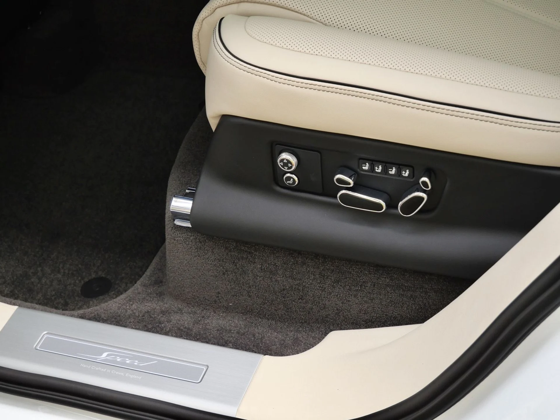 mph023_902085230_a9d9e79fe9589a087db1559ebf688dd7x_4bb0bfc82e