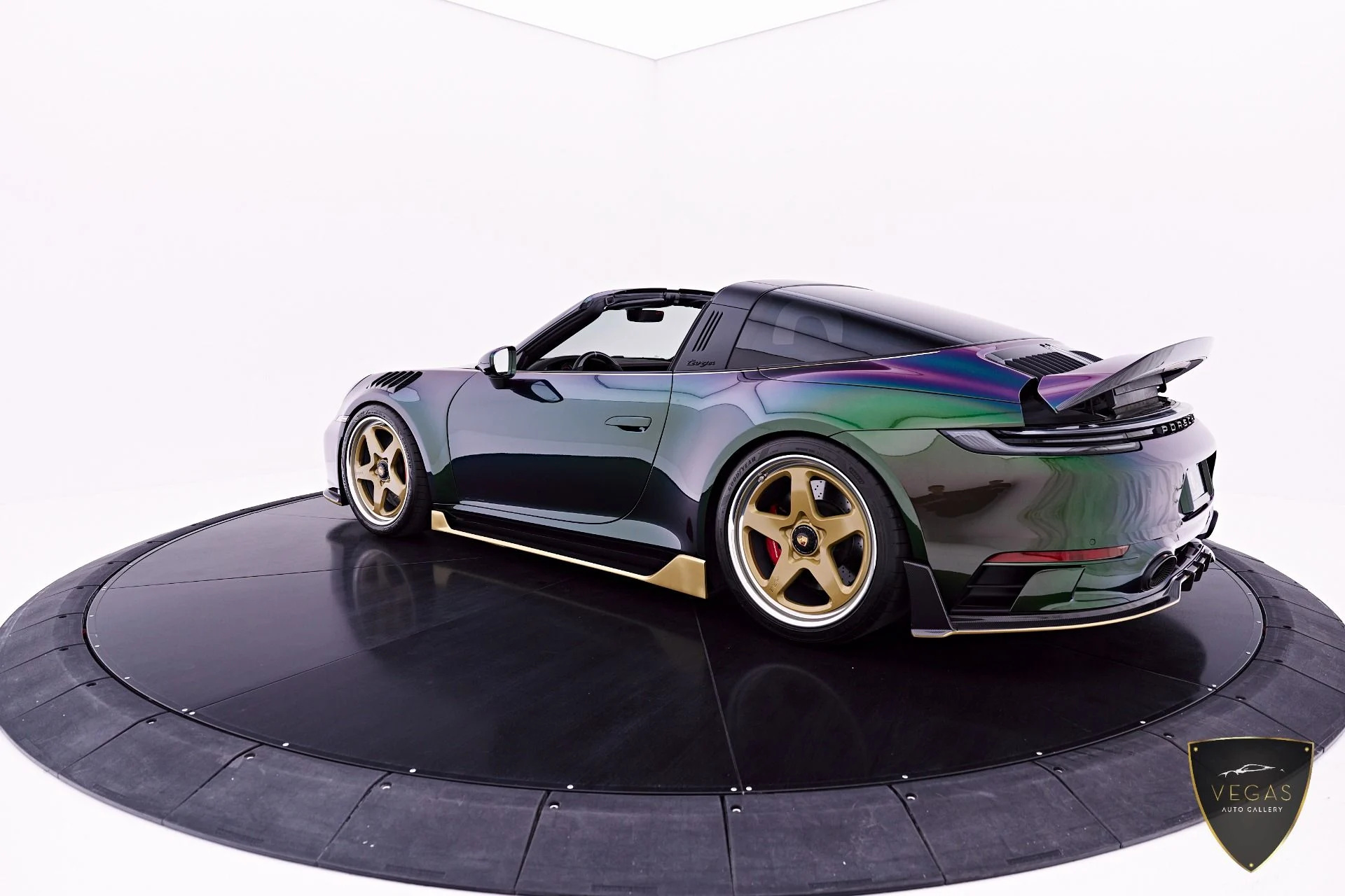 mph023_904167419_Used_2023_Porsche_911_Targa_4_GTS_1782343362_7e4e68a234