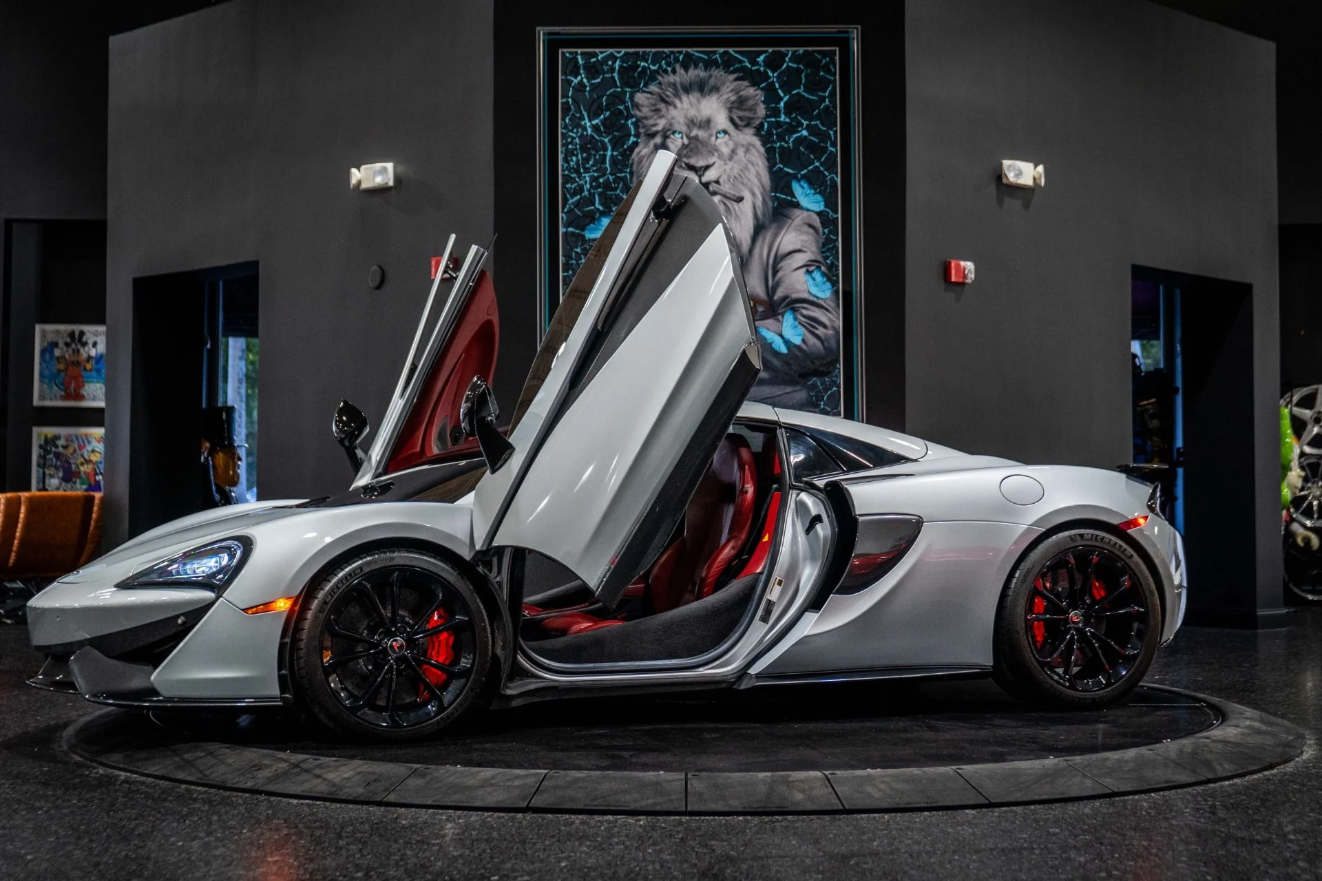 mph023_904188017_Used_2018_Mc_Laren_570_S_Spider_Loaded_Spec_Larini_exhaust_1765511070_405dc0171b