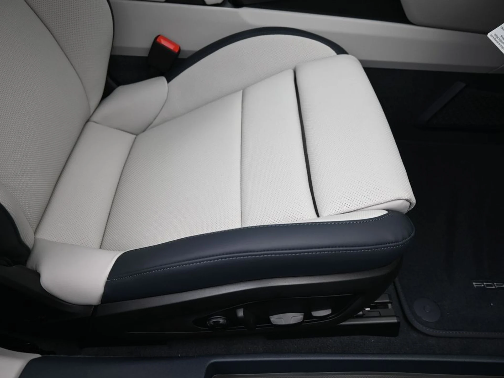 mph023_90825327_eb139ee7f630006ef81800fd9ffec8f5_a28c034423