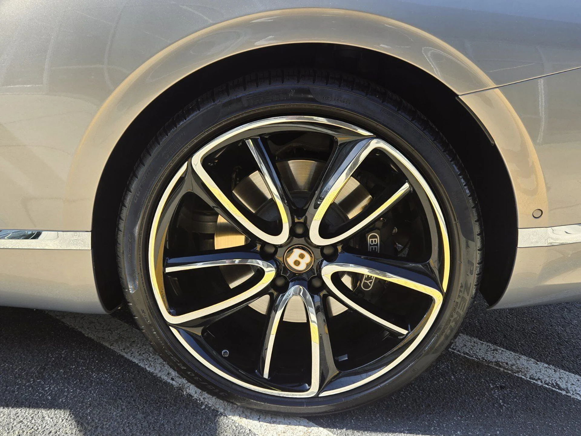 mph023_908461199_3cfae3faf2cd34c2edc33f5a68feb401x_e66539e6d9