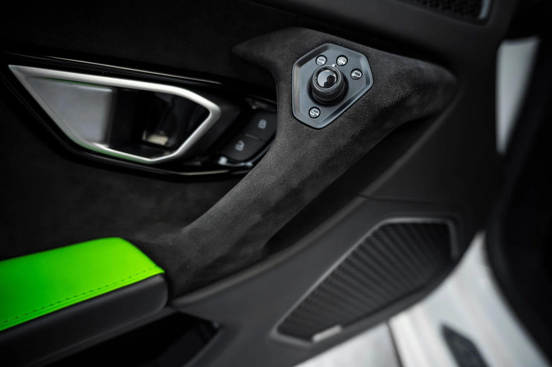 mph023_913583622_aabec820a84242008de30c00841848ae_024408e88b