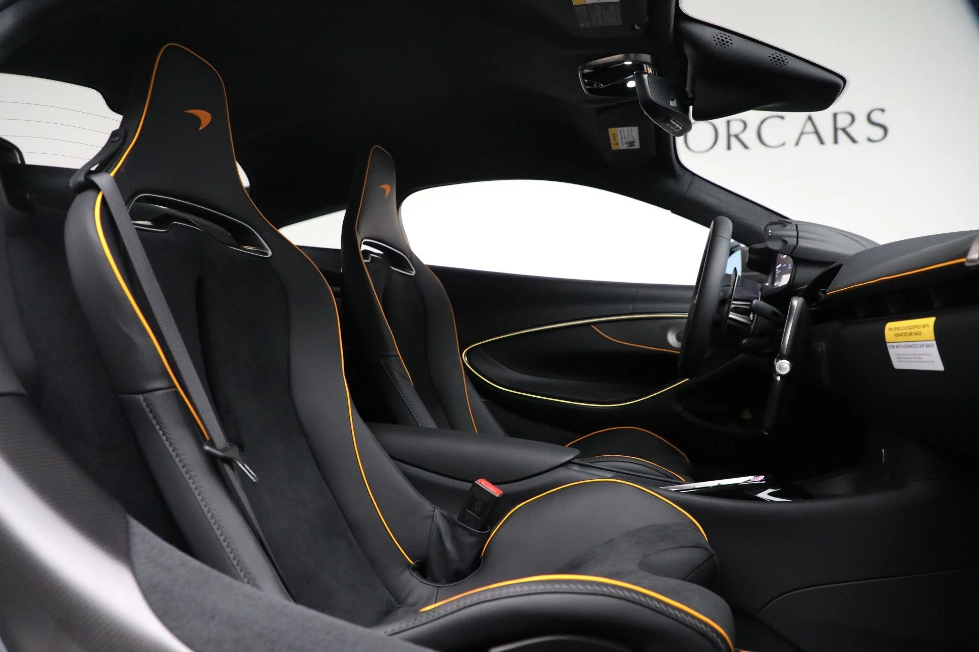 mph023_924187737_Used_2023_Mc_Laren_Artura_Vision_f8feee8dd3