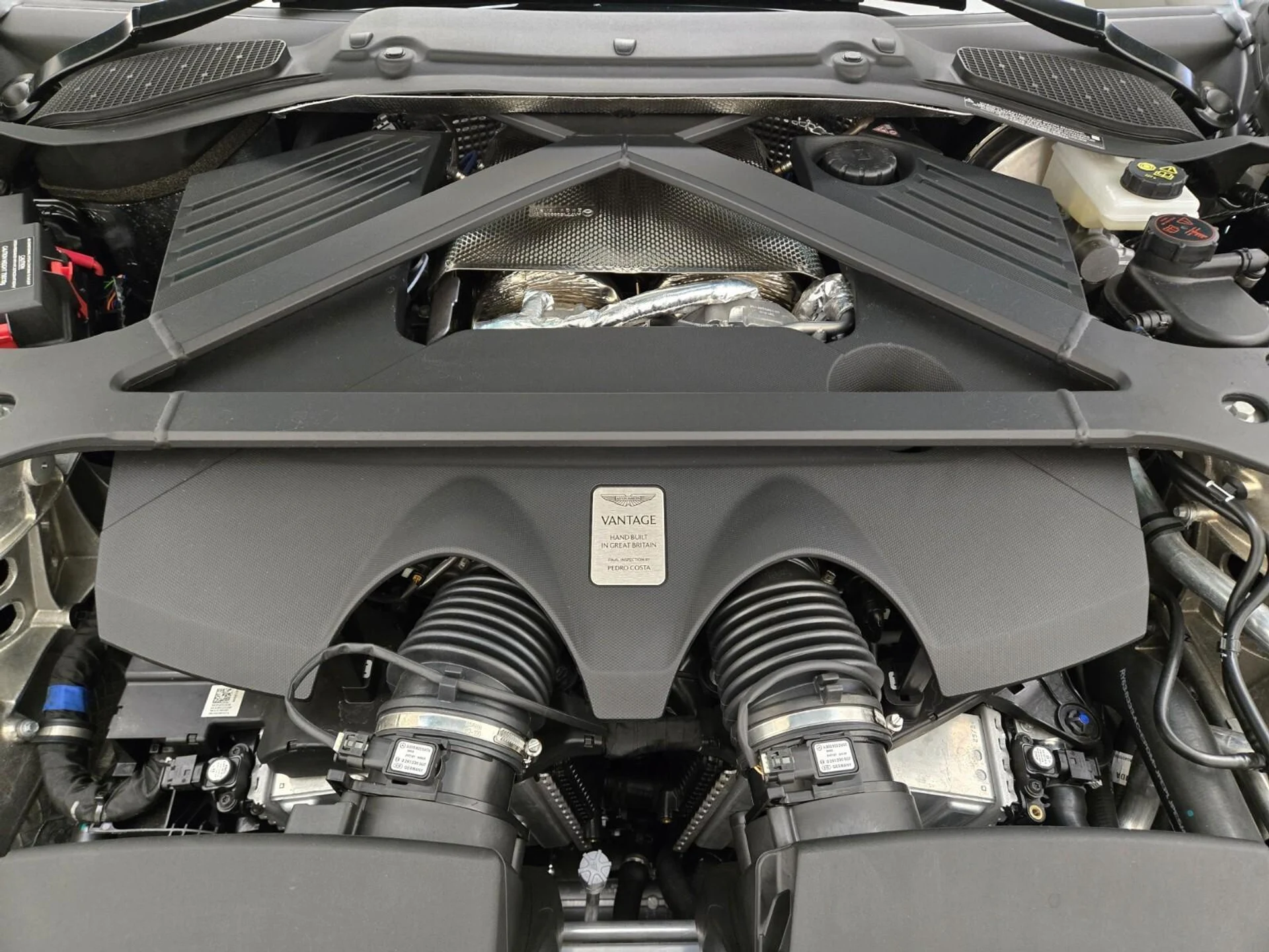 mph023_924338242_New_2025_Aston_Martin_Vantage_1753161771_72af892d5f