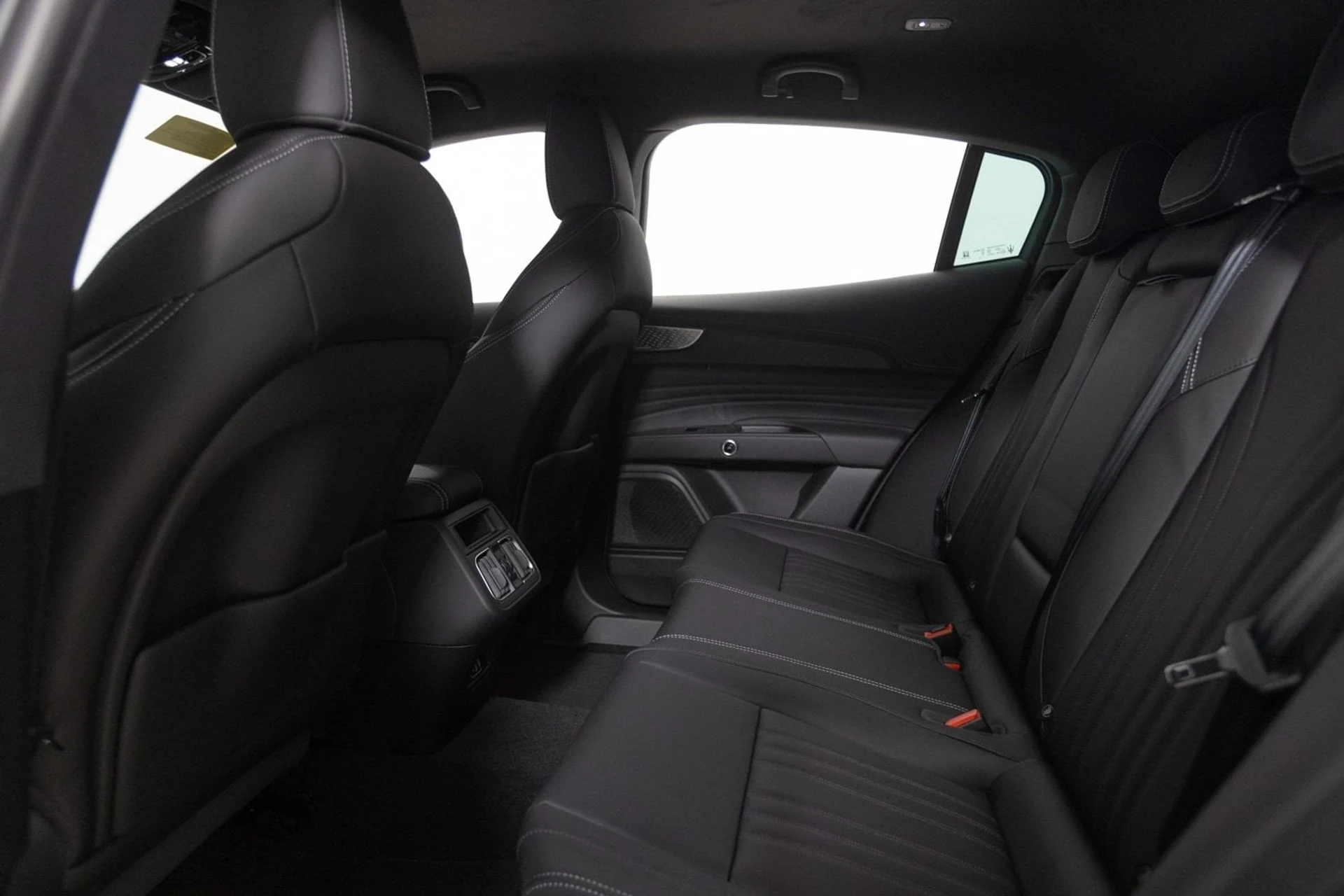 mph023_92526136_0c19d23ea4f1489c91aefe74c88998c0_cc5a1fa11f